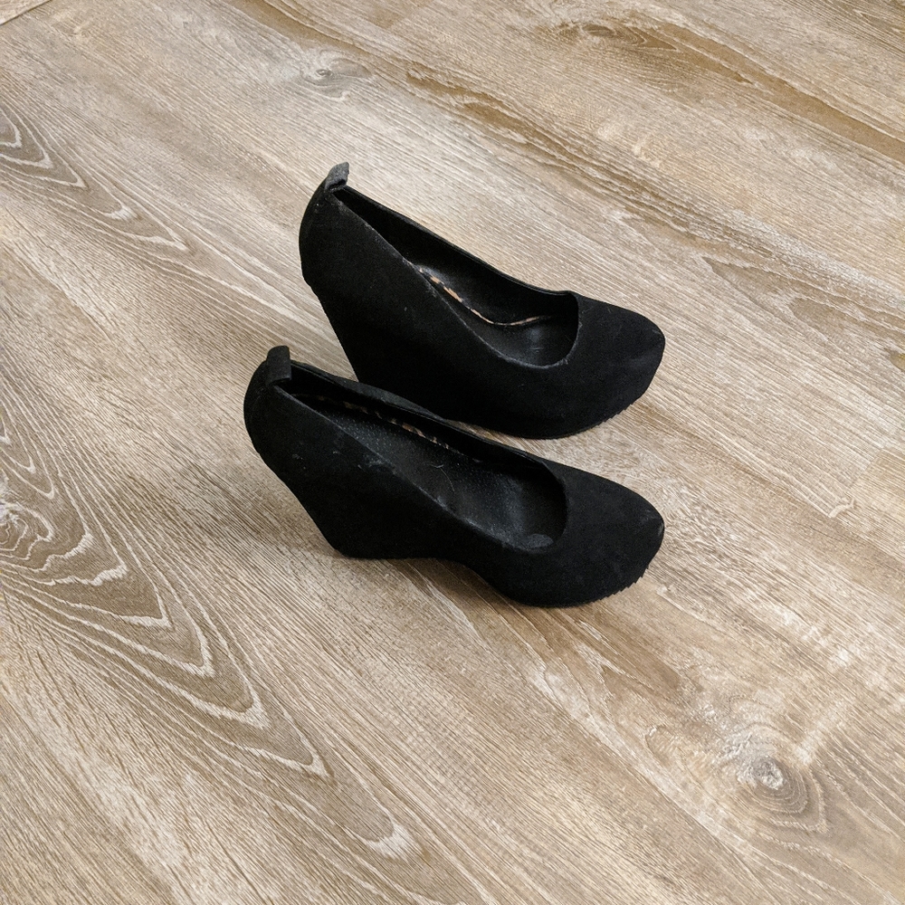 Elle platform wedges